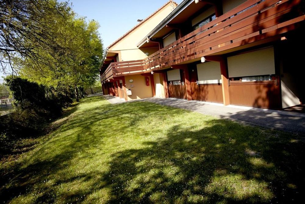 Campanile Conflans-Sainte-Honorine Hotel Exterior photo